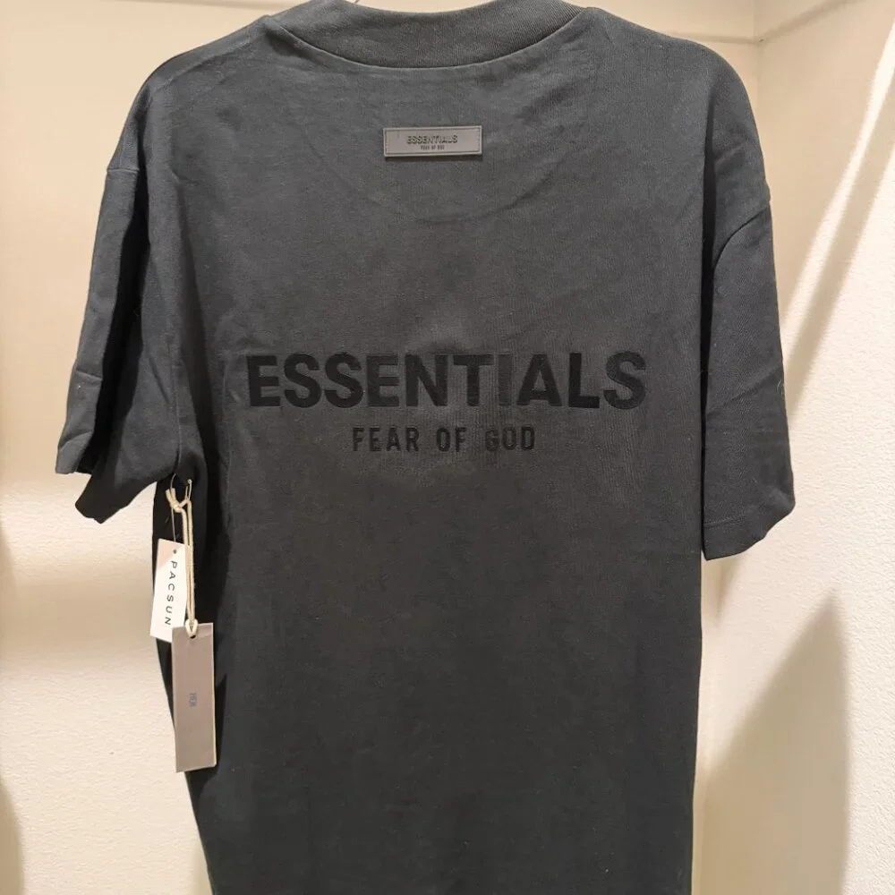 Combo Set Fear of God Essentials Black T-shirt & Shorts BNWT Authentic โ
- Picture 3 of 10